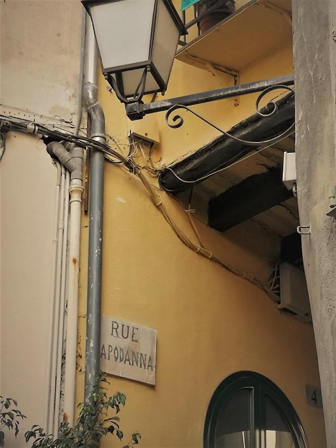Maison De Ville Typique Mentonnaise Dış mekan fotoğraf